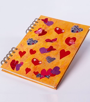 Cuaderno A5 "Corazones"