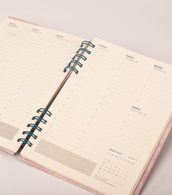 Agenda Semanal A5 Texturizado color rosa - Image 5