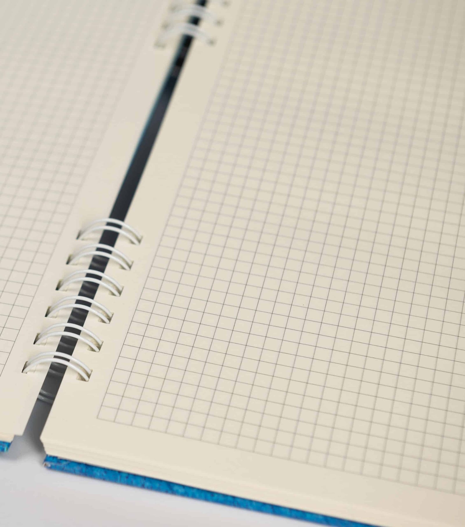 Cuaderno A4 Texturizado color azul - Image 9