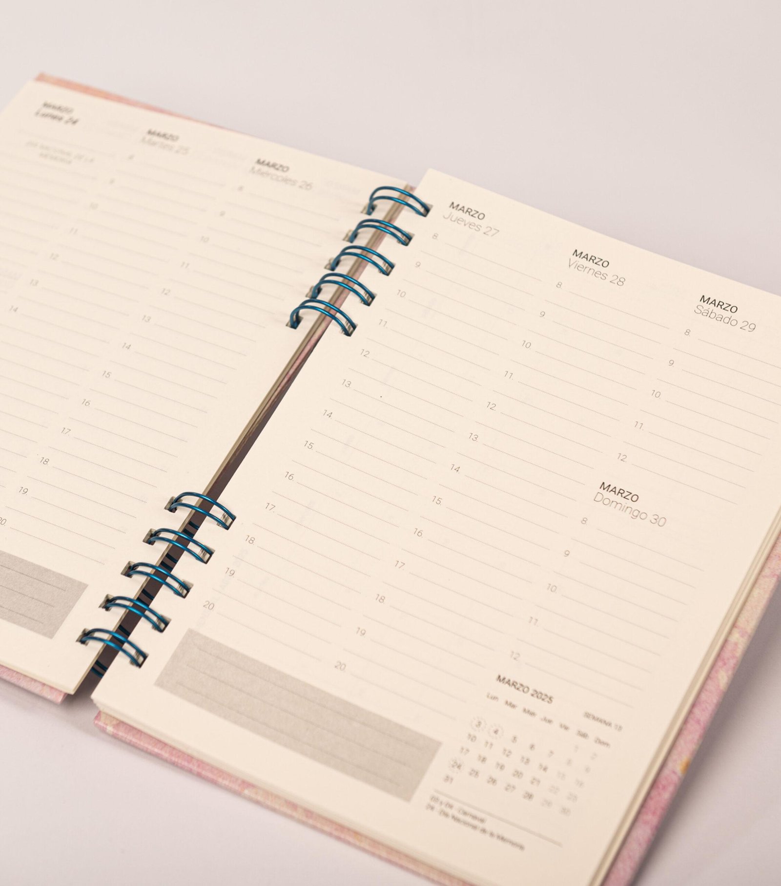 Agenda Semanal A5 Texturizado color rosa - Image 5