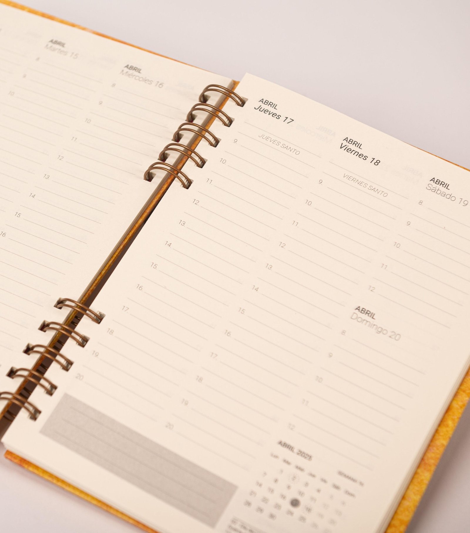 Agenda Semanal A5 Texturizado color narnaja - Image 6